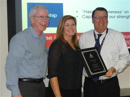 Hassett Express Awarded 2015 Outstanding Domestic Performance from Delta Cargo
